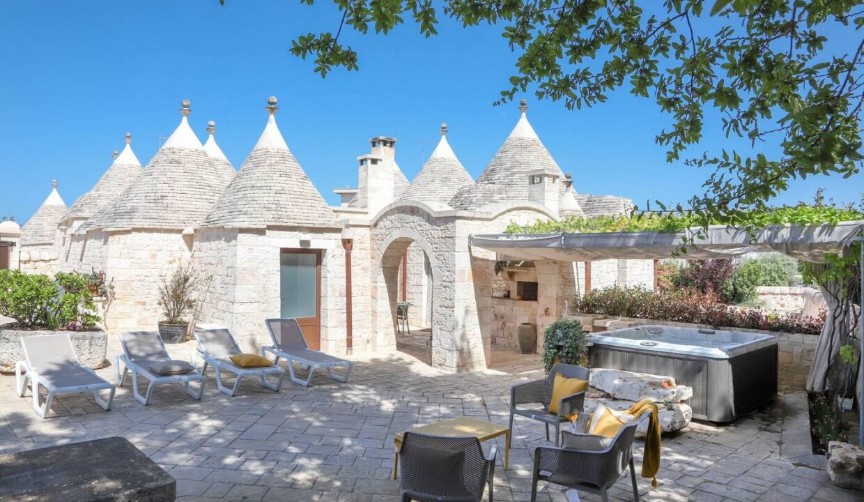 Trulli-Calella-Locorotondo-06