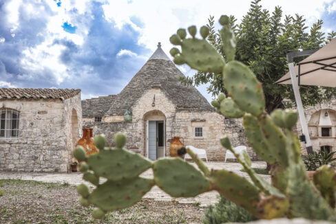 trullo con piscina a Monopoli